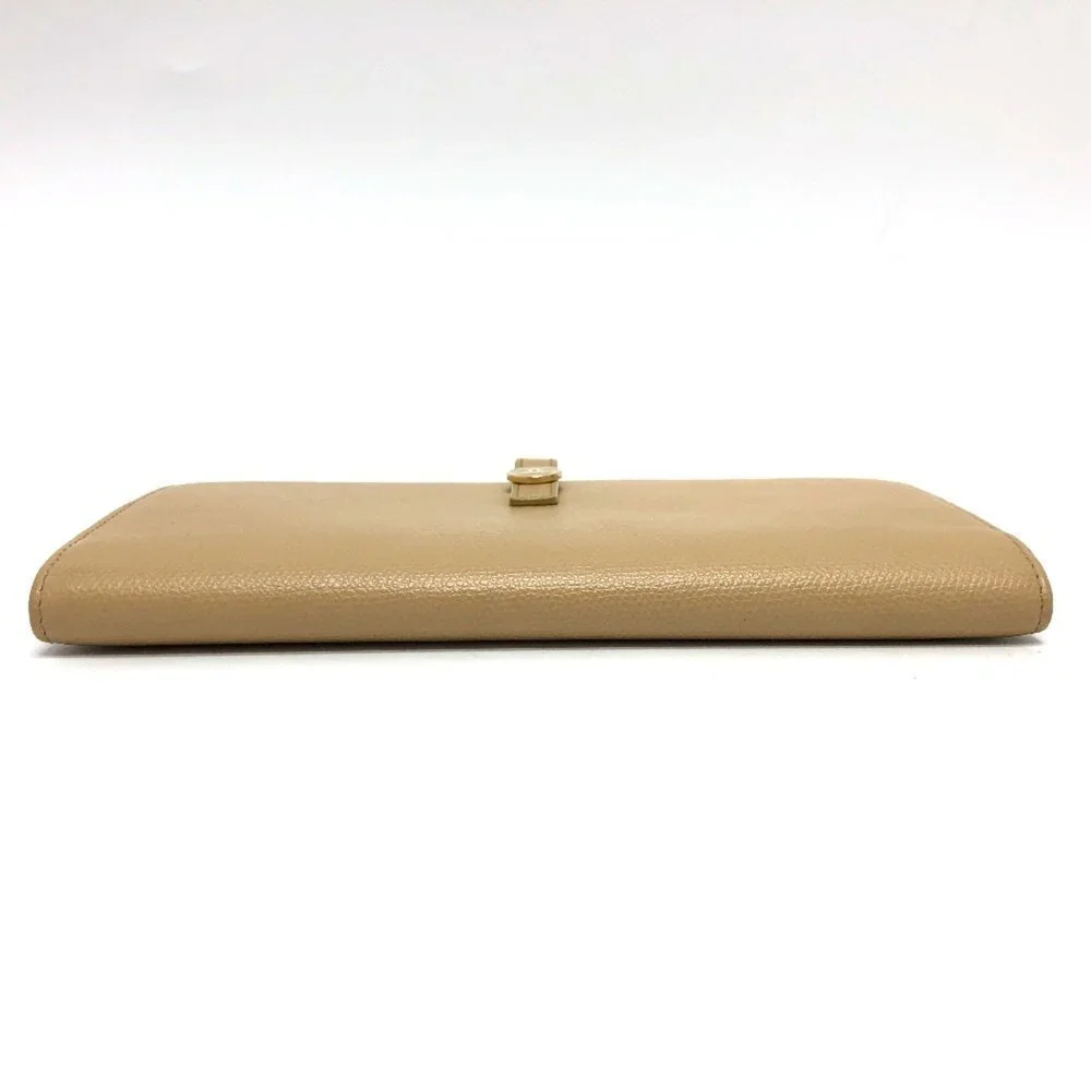 CHANEL Cream Leather Wallet